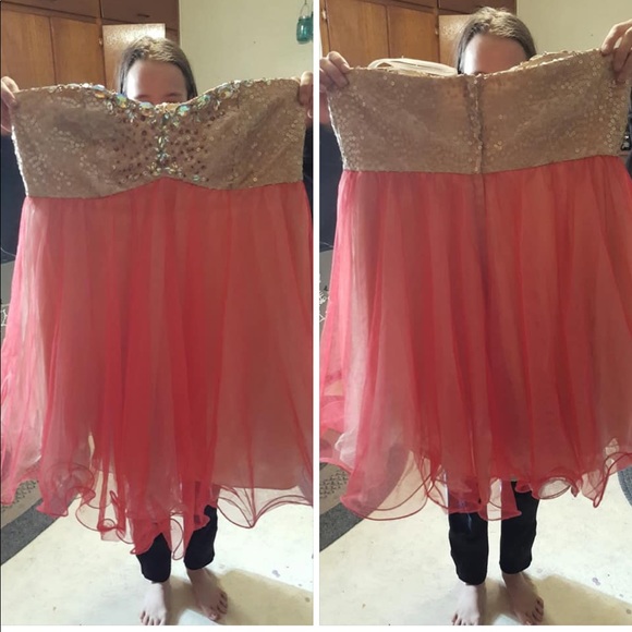 Dress - Picture 1 of 1